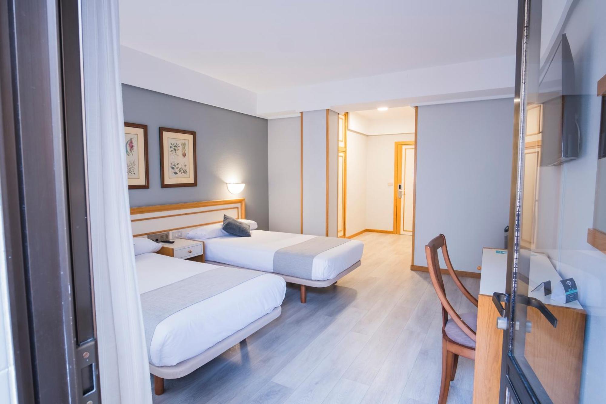 Hotel Alda بويرو المظهر الخارجي الصورة